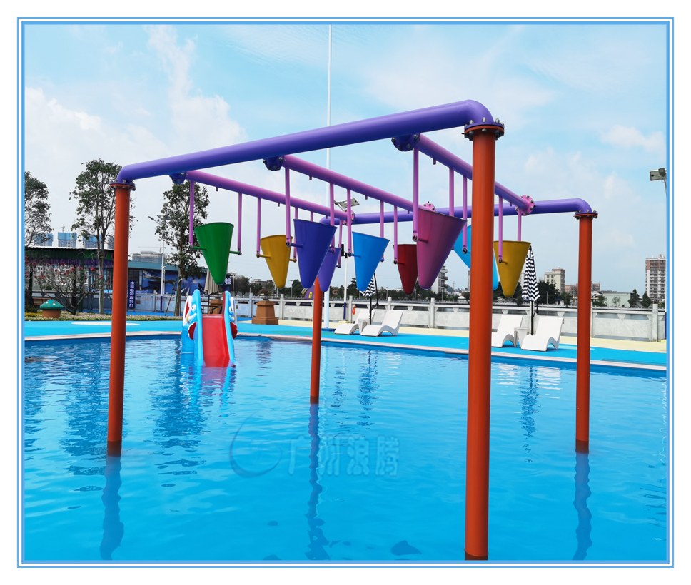 水上樂(lè)園設(shè)備-趣味倒水桶