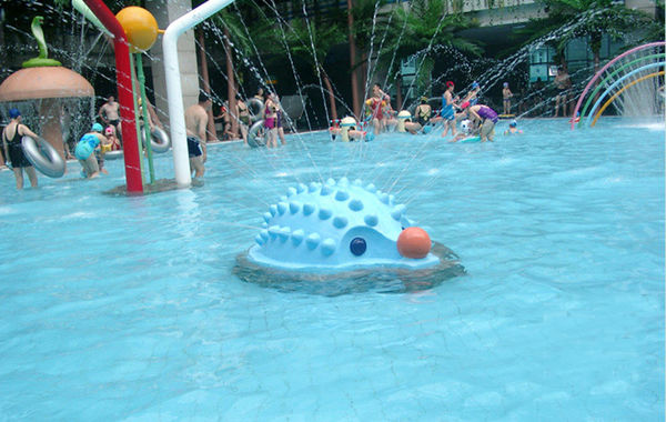 水上樂(lè)園設(shè)備-噴水刺猬